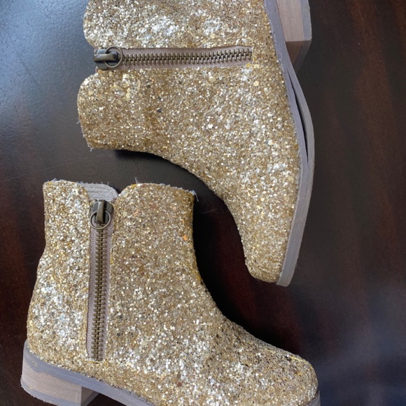 Joyfolie Kaitlin Gold Glitter Ankle Boots 8T - Picture 2 of 7